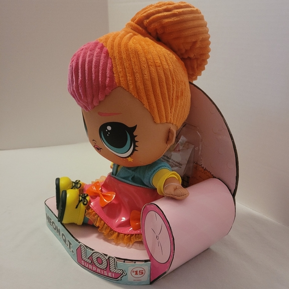 LOL Suprise Plush Neon Qt - Picture 3 of 8